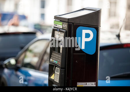 Parkuhren in Brighton City Centre, dass Münzen und Karten. Kreditkarte Terry Applin Stockfoto