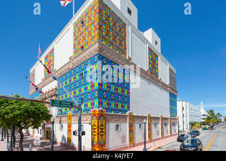 Die Wolfsonian-Florida International University auf der Washington Avenue, South Beach, Miami, Florida, Vereinigte Staaten von Amerika, Nordamerika Stockfoto