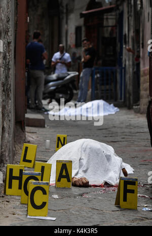 Neapel, Italien. 6. September 2017. Zwei Mord der Camorra in Neapel, die Opfer Edoardo Amoruso Schwager des Giuliano Brüder, der ehemalige Chef der Forcella ist Salvatore Dragonetti Credit: Unabhängige Fotoagentur Srl/Alamy leben Nachrichten Stockfoto