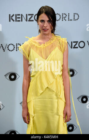 Margaret Qualley bei einem Sommerfest der Signatur" Kenzo Welt' in Madrid am Mittwoch, 06. September 2017. Stockfoto