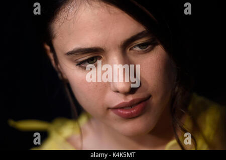 Margaret Qualley bei einem Sommerfest der Signatur" Kenzo Welt' in Madrid am Mittwoch, 06. September 2017. Stockfoto