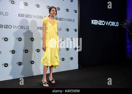 Margaret Qualley bei einem Sommerfest der Signatur" Kenzo Welt' in Madrid am Mittwoch, 06. September 2017. Stockfoto