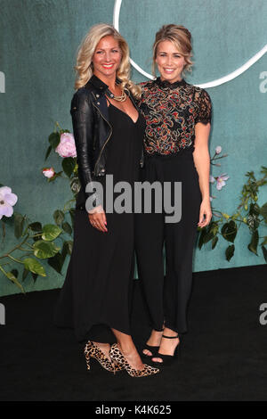 London, Großbritannien. 06 Sep, 2017. Cici Coleman, Laura Tott, Mutter! - UK Film Premiere, Leicester Square, London, UK, 06. September 2017, Foto von Richard Goldschmidt Credit: Rich Gold/Alamy leben Nachrichten Stockfoto