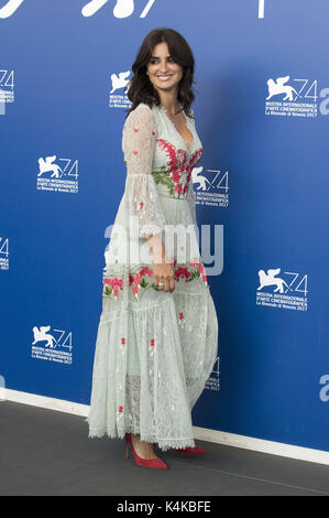 Venedig, Italien. 06 Sep, 2017. Penelope Cruz während der "Lieben Pablo' Fotoshooting auf dem 74. Internationalen Filmfestival von Venedig im Palazzo del Casino on September 06, 2017 in Venedig, Italien | Verwendung weltweit/picture Alliance Quelle: dpa/Alamy leben Nachrichten Stockfoto