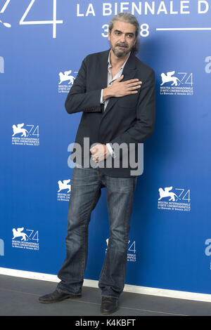 Venedig, Italien. 06 Sep, 2017. Fernando Leon de Aranoa während der "Lieben Pablo' Fotoshooting auf dem 74. Internationalen Filmfestival von Venedig im Palazzo del Casino on September 06, 2017 in Venedig, Italien | Verwendung weltweit/picture Alliance Quelle: dpa/Alamy leben Nachrichten Stockfoto