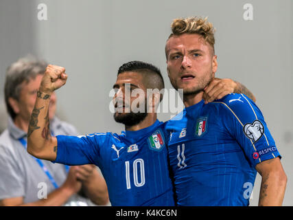 Reggio Emilia, Italien. 5. Sep 2017. (R-L) Ciro unbeweglich, Lorenzo Insigne (ITA) Fußball: Ciro unbeweglich von Italien feiert nach ihrem ersten Ziel zählen während der FIFA WM Russland 2018 European Qualifier Gruppe G Match zwischen Italien 1-0 Israel bei Mapei Stadion in Reggio Emilia, Italien. Credit: Maurizio Borsari/LBA/Alamy leben Nachrichten Stockfoto