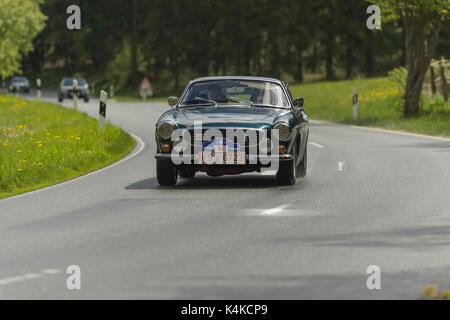 Brilon, Deutschland - 13. Mai 2017: Oldtimer Sauerland Round trip Volvo P1800 E Stockfoto