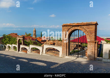 Schöne Straßen und Häuser der Stadt Sighnaghi Kacheti Georgien. Sighnaghi genannt die Stadt der Liebe Stockfoto