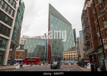 Allgemeine Ansicht der Nova Gebäude in Victoria, London, die als Gewinner des 2017 Karbunkel Cup, durch den Bau von Design Magazin zum hässlichsten Gebäude der BRITISCHEN ausgezeichnet wurde. Stockfoto