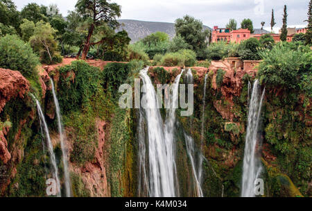 In Marokko Ouzoud Wasserfall Stockfoto