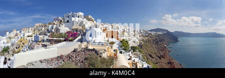 Santorin, Griechenland - 5. Oktober 2015: Das Panorama von Oia. Stockfoto