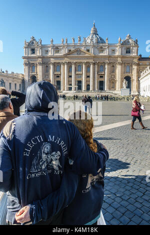 Warteschlange eintragen St. Peter, Rom. Stockfoto