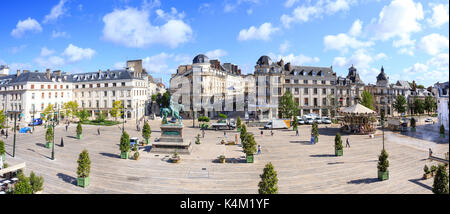 Frankreich, Loiret (45), Orléans, Place du Martroi, Statue de Jeanne d'Arc // Frankreich, Loiret, Orleans, Martroi Place, Jeanne d'Arc Statue Stockfoto