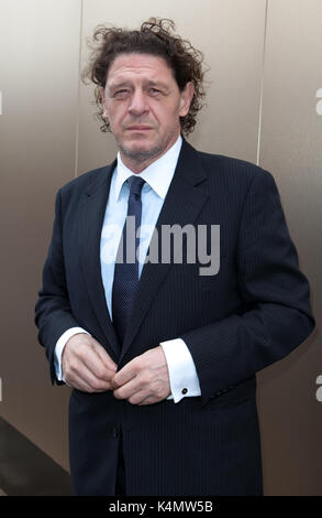 Küchenchef Marco Pierre White an der Melbourne Cup 2012. Stockfoto