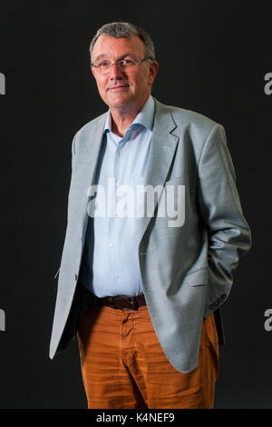 Deutsche Politiker Michael luders besucht einen Fotoauftrag während des Edinburgh International Book Festival am 12. August 2017 in Edinburgh, Schottland. Stockfoto