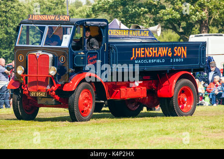 AEC-Wagen in den Farben von J Henshaw & Sohn Macclesfield Cheshire Transport auf Anzeige bei Chelford steam Rally Astle park Cheshire Stockfoto