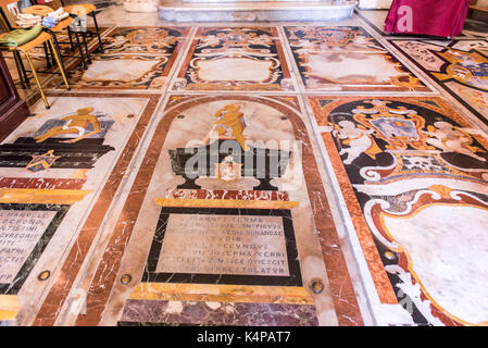 XEWKIJA, MALTA - 22. AUGUST 2017: Die Kirche des Heiligen Johannes des Täufers, Xewkija, Gozo Insel bekannt als Rundbau von Xewkija 1978 gebaut wurde Stockfoto