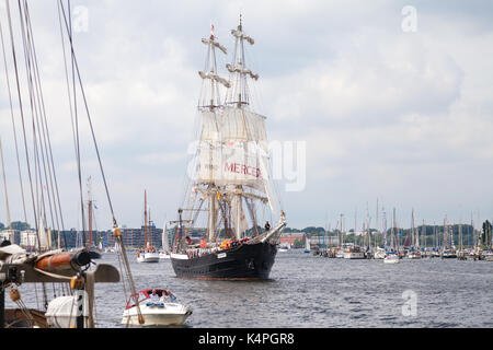 Warnemünde/Deutschland - 12. August 2017: Segelschiff Mercedes an öffentliche Veranstaltung Hanse Sail in Warnemünde, Deutschland. Stockfoto