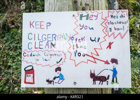 Halten Cilgerran, Aufbewahren, Reinigen, Kinder, Zeichnung, Hund, Poo, Verwirrung, at, Dorf, von, Cilgerran, nahe, Strickjacke, Norden, Pembrokeshire, Wales, Großbritannien, Großbritannien, Stockfoto