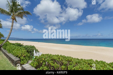 Schönen tropischen Sandstrand an der Nordküste von Oahu Hawaii Stockfoto