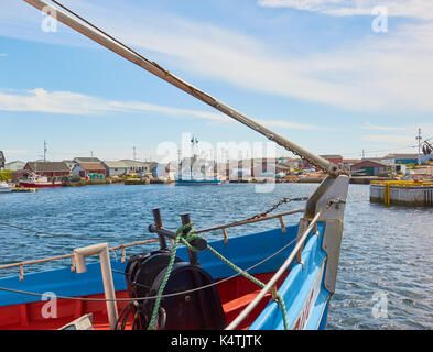 Fischtrawler im Hafen von Port au Choix auf den Golf von St. Lawrence, westlichen Neufundland, Kanada Stockfoto