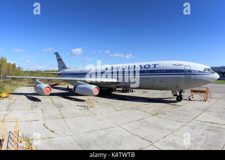 Sheremetyevo, Moskauer Gebiet, Russland - Oktober 3, 2015: Aeroflot Ilyushin IL-86 RA -86103 an den Internationalen Flughafen Sheremetyevo. Stockfoto