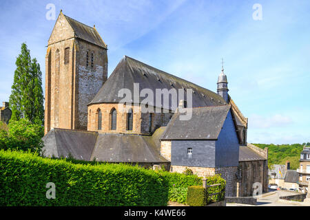 Frankreich, Manche (50), Mortain-Bocage, collégiale Saint-Évroult // Frankreich, Manche, Mortain Bocage, Stiftskirche Saint Evroult Stockfoto