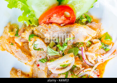 Heiß und würzig Thai Food, Schweinefleisch nam-Tok oder Chili sour Mix. Stockfoto