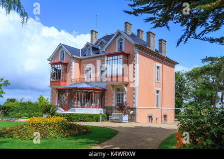 France, Manche (50), Cotentin, Granville, Musée Christian Dior, jardin et Villa Les Rhumbs // France, Manche, Cotentin Peninsula, Granville, Christia Stockfoto