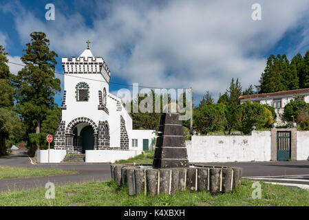 Kirche, reserva Natural Caldeira do Faial, Azoren, Portugal Stockfoto