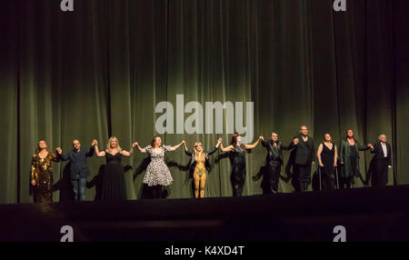 Curtain Call an Wagners Gotterdammerung, Bayreuth Opera Festival 2017, Bayern, Deutschland Stockfoto