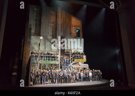 Curtain Call an Wagners Gotterdammerung, Bayreuth Opera Festival 2017, Bayern, Deutschland Stockfoto