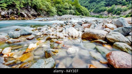 Tara Fluss in Montenegro Stockfoto