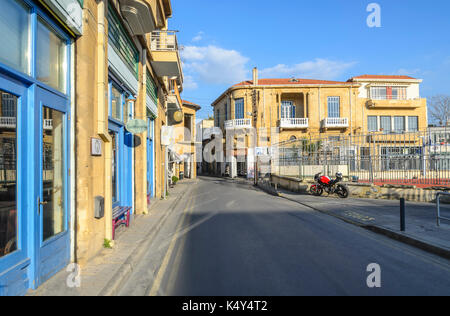 Nikosia - 21. MÄRZ 2017: Nikosia Straße am 21. März 2017 in Nikosia, Zypern. Stockfoto