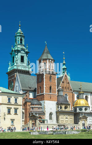 Royal Archcathedral Basilika des heiligen Stanislaus und Wenzel auf dem Wawel-hügel errichtet zwischen 1320-1364 - Krakau, Polen. Stockfoto