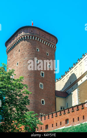 Fragment des Wawel Komplex mit den Sandomierz Turm - Krakau, Polen. Stockfoto