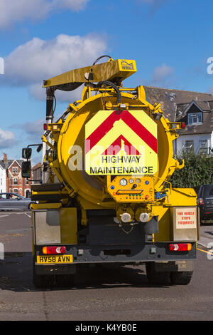 Autobahn Wartung Reinigung Fahrzeug in Bournemouth, Dorset im August Stockfoto