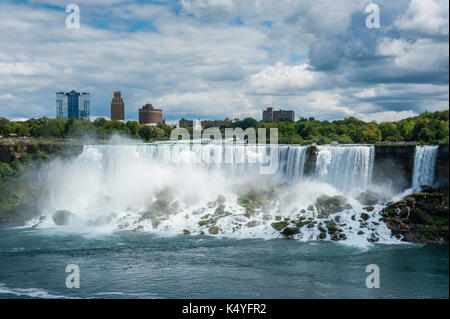 Überblick über die Amerikanischen Fälle, Teil der Niagara Falls, Ontario, Kanada Stockfoto