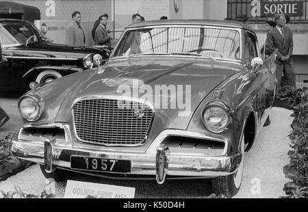 1957 Studebaker Golden Hawk bei französischen Motor Show Stockfoto