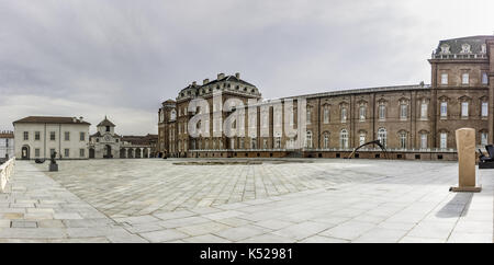 Blick auf das Äußere des Venaria Reale Palace, Turin, Italien Stockfoto