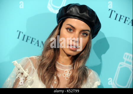 NEW YORK, NY-SEPTEMBER 06: Gast besucht die Tiffany & Co. Duft Eröffnungsveranstaltung am 6. September 2017 in New York City People: Gast Getriebe Ref: MPI122/MediaPunch Stockfoto