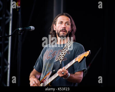 Schrägförderer spielen die siegreichen Music Festival in Portsmouth, England Stockfoto