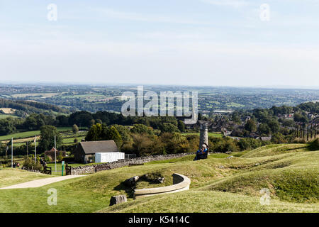 Crich mit dem Turm von St Marys Kirche Stockfoto