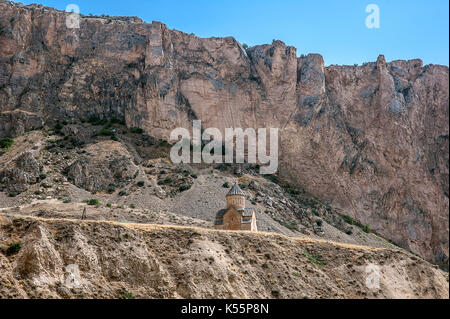 Armenien. Kirche der seligen Jungfrau Maria des dreizehnten Jahrhunderts im Dorf Areni. Stockfoto