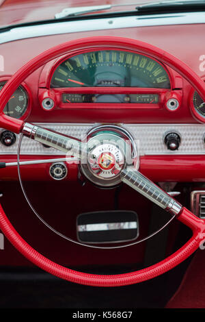 1955 Ford Thunderbird Cabrio Interieur. Klassische amerikanische T Vogel Stockfoto