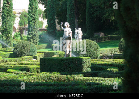 Verona Italien der Giardino Giusti Statuen in der kunstvollen Gärten Stockfoto