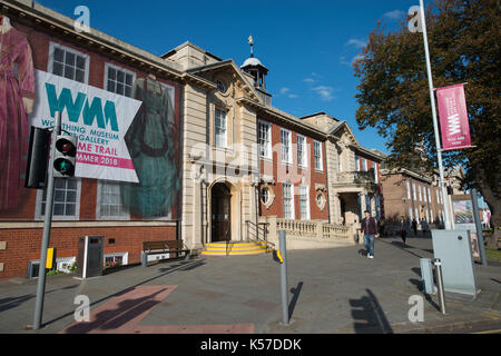 Worthing Museum und Kunstgalerie, Worthing, West Sussex, England, UK. Stockfoto