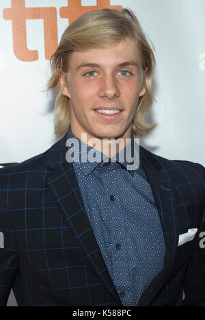 Toronto, Kanada. 07 Sep, 2017. Kanadische Tennis Player Denis Shapovalov besucht die Premiere von "Borg/McEnroe' während der 42 Toronto International Film Festival, tiff, Roy Thomson Hall in Toronto, Kanada, am 07. September 2017. - Keine LEITUNG SERVICE - Foto: Hubert Boesl/dpa/Alamy leben Nachrichten Stockfoto