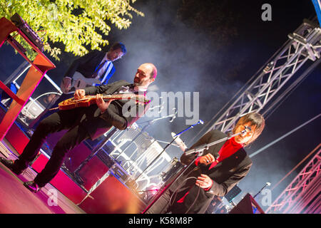 Baustelle auf der Bühne des Festival @ Parco della Zizzola, Bra (CN) mit ihrer Tour „L’estate, l’amore e la violenza“ 2017 Stockfoto