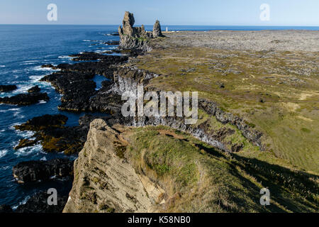 Grobe vulkanischen Felsen an Snaefellsjoekull Nationalpark in Island. Stockfoto